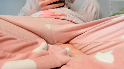 Ariana  Steven online show from 03-12-26, 04:13