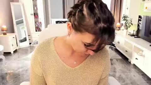 Ana online show from 10-05-25, 10:46