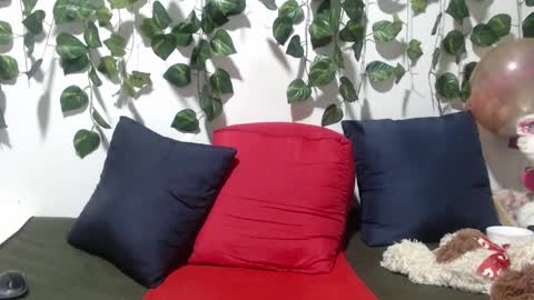 arianasanz1 online show from 02-05-25, 11:06