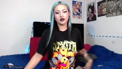 Snapshot of arianauwu666 chatting on 02-23-25, 12:51 help me 100 hands up my OF is Free online show from 02-23-25, 12:51
