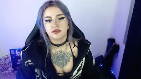 help me 100 hands up my OF is Free  online show from 05-05-26, 11:24