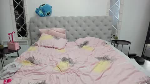 Snapshot of arianightx chatting on 03-10-25, 07:10 arianightx online show from 03-10-25, 07:10