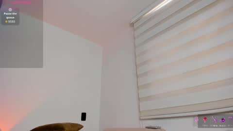 arianna_0 online show from 05-08-26, 12:43
