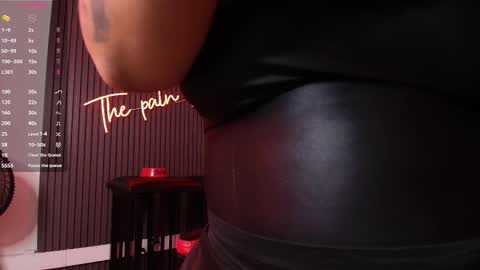 Snapshot of arianna__smith_ chatting on 09-23-25, 07:39 Arianna online show from 09-23-25, 07:39