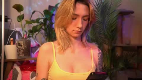 Olivka online show from 03-11-26, 06:19