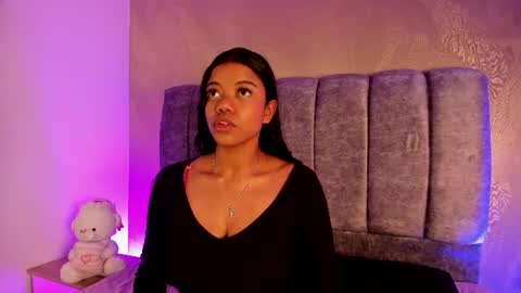 arianna_roxe_ online show from 06-23-26, 09:29