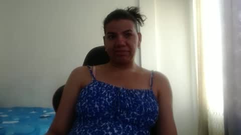 Snapshot of ariannaloovel chatting on 11-09-25, 02:15 ariannaloovel online show from 11-09-25, 02:15