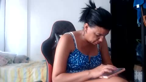 ariannaloovel online show from 06-17-26, 06:53