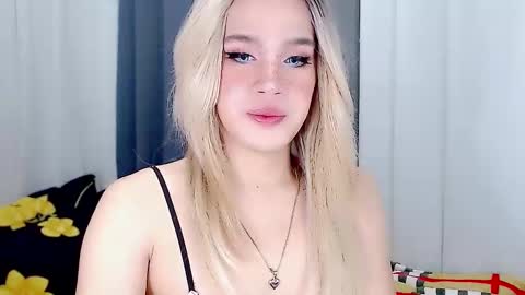 ARIANNE CUMS  online show from 03-01-25, 08:23