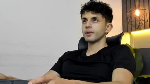 Snapshot of ariasaadeh chatting on 09-17-25, 12:07 ariasaadeh online show from 09-17-25, 12:07