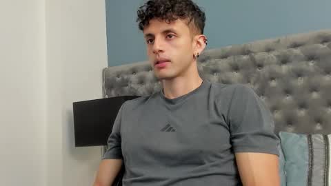 Snapshot of ariasaadeh chatting on 10-11-25, 12:15 ariasaadeh online show from 10-11-25, 12:15