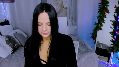 Snapshot of ariathorn chatting on 12-16-25, 08:47 Aria online show from 12-16-25, 08:47