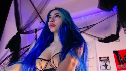 Aria online show from 11-30-25, 10:03