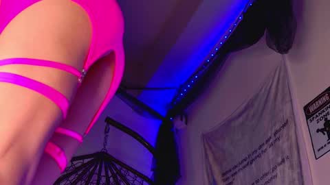 Aria online show from 02-15-26, 07:10