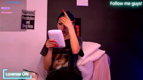 Aria  online show from 09-09-25, 08:08