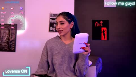 Aria  online show from 09-26-25, 08:35