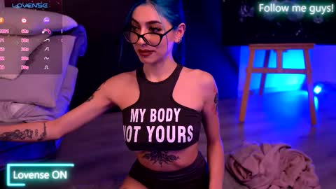 Aria  online show from 10-05-25, 08:18