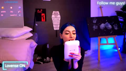 Aria  online show from 10-26-25, 10:58