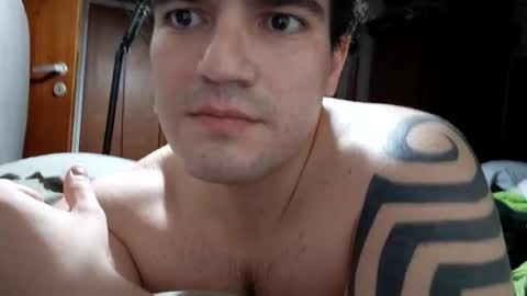Snapshot of ariel_1990 chatting on 06-09-26, 08:26 ariel_1990 online show from 06-09-26, 08:26