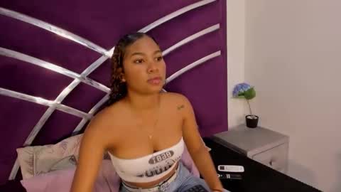 Snapshot of ariel_ht chatting on 06-04-26, 01:28 Ariel ht online show from 06-04-26, 01:28