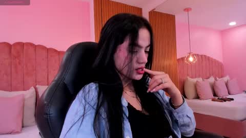 Snapshot of ariel_jonnes chatting on 09-09-25, 05:45 Ariel online show from 09-09-25, 05:45