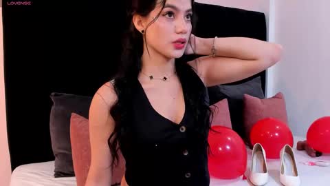 Snapshot of ariel_jonnes chatting on 09-21-25, 05:09 Ariel online show from 09-21-25, 05:09
