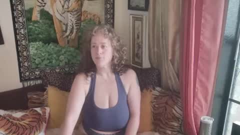 Snapshot of arielabai chatting on 03-06-26, 05:20 Arielle Ari online show from 03-06-26, 05:20