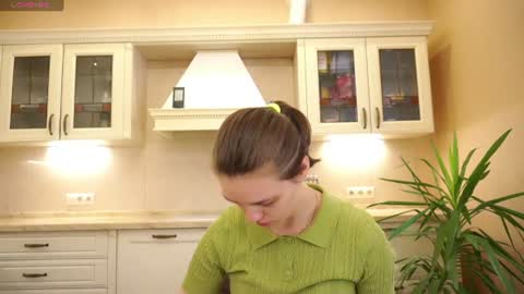 Snapshot of arielcubbage chatting on 07-08-26, 06:18 Iren online show from 07-08-26, 06:18