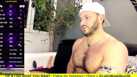 Ariel online show from 02-25-25, 03:20