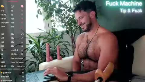 Ariel online show from 07-14-26, 12:22