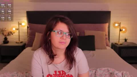 Snapshot of ariell_mini chatting on 03-17-26, 06:50 Ariell Mini online show from 03-17-26, 06:50