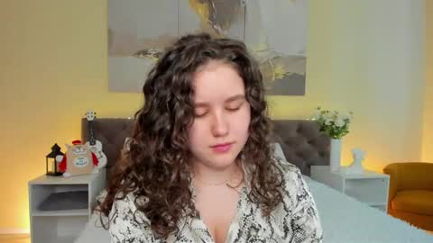 Ariella GTM3  Tue Wed Thu Fri Sat  0400 am-1030pm online show from 03-12-25, 07:24