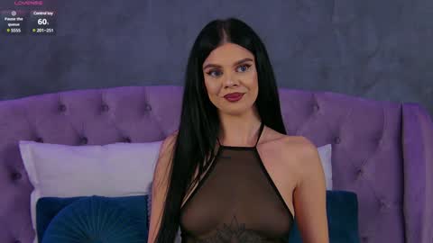 Snapshot of ariellsweety chatting on 01-28-25, 07:42 Ariell online show from 01-28-25, 07:42