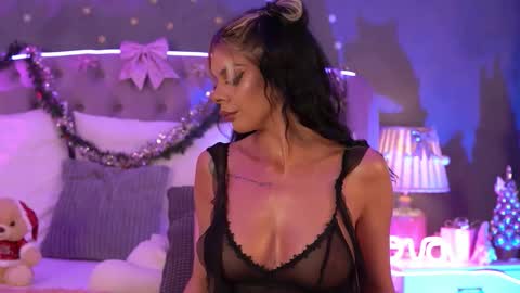 Ariell online show from 12-15-25, 06:01