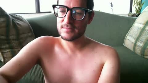Snapshot of arielsinho chatting on 01-22-25, 09:54 Anon online show from 01-22-25, 09:54