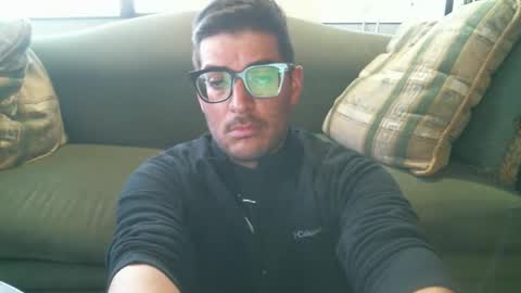 Snapshot of arielsinho chatting on 05-19-26, 11:11 Anon online show from 05-19-26, 11:11