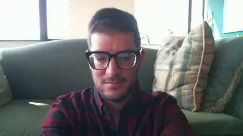 Snapshot of arielsinho chatting on 07-10-26, 01:47 Anon online show from 07-10-26, 01:47