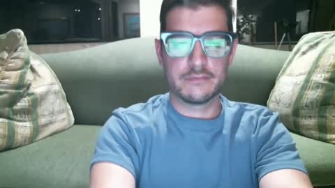 Snapshot of arielsinho chatting on 08-03-26, 01:15 Anon online show from 08-03-26, 01:15