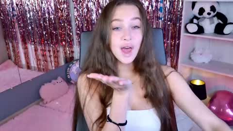 arielsykes online show from 06-10-26, 06:01