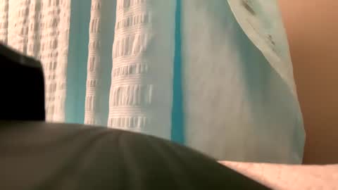 ariel  colin when hes here online show from 01-08-25, 01:52