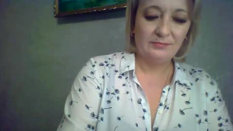 ArielXLoveresss online show from 11-04-25, 06:12
