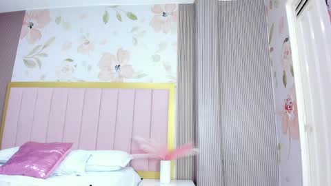 Arietta online show from 03-27-26, 02:50