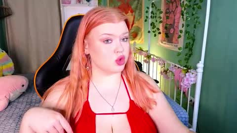 Adele online show from 11-27-25, 11:01