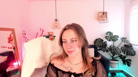 Ari  online show from 12-16-24, 07:43