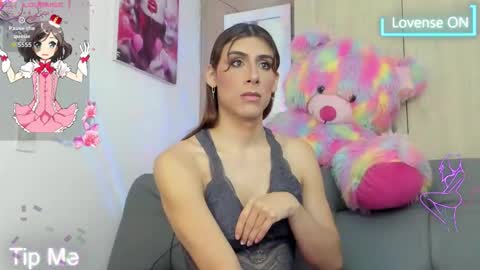 Ariana Forero ---- independet model online show from 11-18-25, 02:54