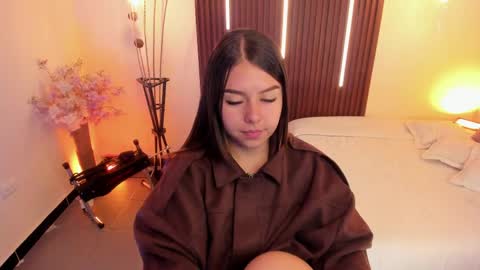 Snapshot of ariianabaker chatting on 04-27-26, 02:48 Arianna online show from 04-27-26, 02:48