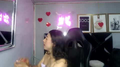 Snapshot of arimeraki_v chatting on 05-30-26, 03:03 Hi Stream 1000pm to 600am online show from 05-30-26, 03:03