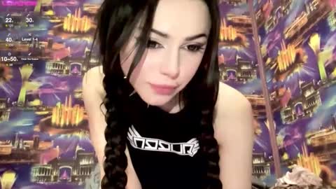 Snapshot of arina_rose chatting on 12-20-24, 03:31 Arinka online show from 12-20-24, 03:31