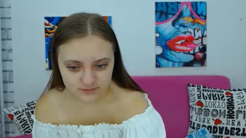 arinabelle online show from 10-20-25, 02:12