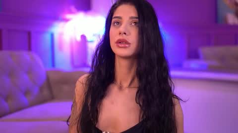 Snapshot of arinarhodes chatting on 09-21-25, 05:14 Arina online show from 09-21-25, 05:14